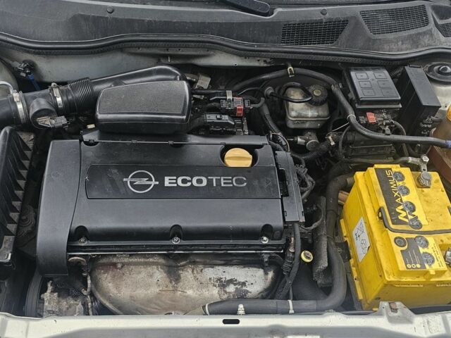 Серый Опель Астра, объемом двигателя 1.6 л и пробегом 60 тыс. км за 3300 $, фото 5 на Automoto.ua