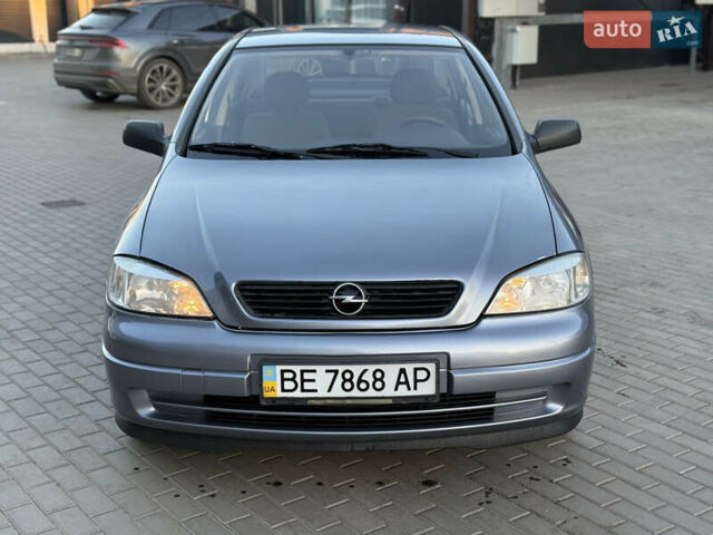 Серый Опель Астра, объемом двигателя 1.4 л и пробегом 139 тыс. км за 4000 $, фото 1 на Automoto.ua