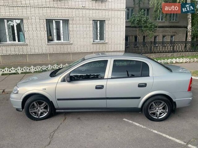 Сірий Опель Астра, об'ємом двигуна 1.6 л та пробігом 59 тис. км за 6000 $, фото 1 на Automoto.ua