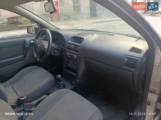 Сірий Опель Астра, об'ємом двигуна 1.4 л та пробігом 216 тис. км за 2450 $, фото 7 на Automoto.ua