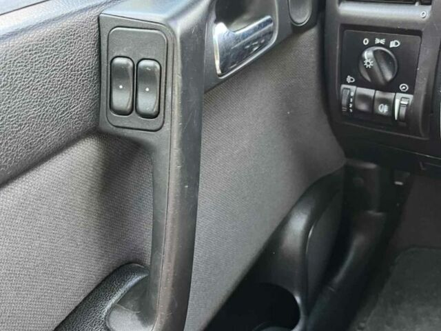 Серый Опель Астра, объемом двигателя 1.6 л и пробегом 170 тыс. км за 3100 $, фото 6 на Automoto.ua