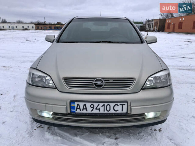 Сірий Опель Астра, об'ємом двигуна 1.6 л та пробігом 176 тис. км за 3499 $, фото 1 на Automoto.ua