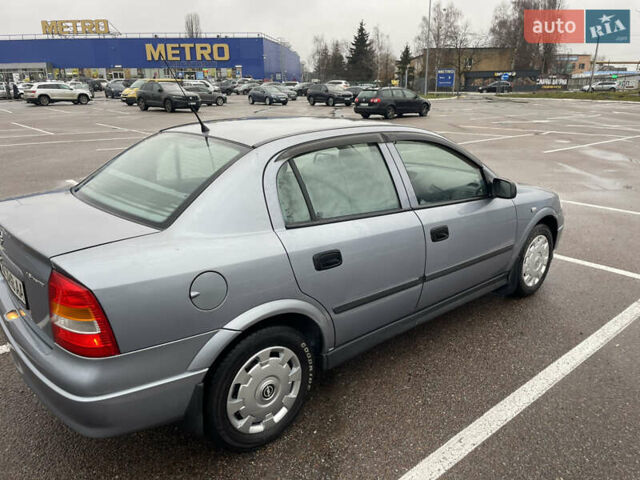 Сірий Опель Астра, об'ємом двигуна 1.6 л та пробігом 256 тис. км за 4150 $, фото 4 на Automoto.ua