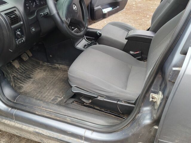 Серый Опель Астра, объемом двигателя 0 л и пробегом 180 тыс. км за 4200 $, фото 3 на Automoto.ua