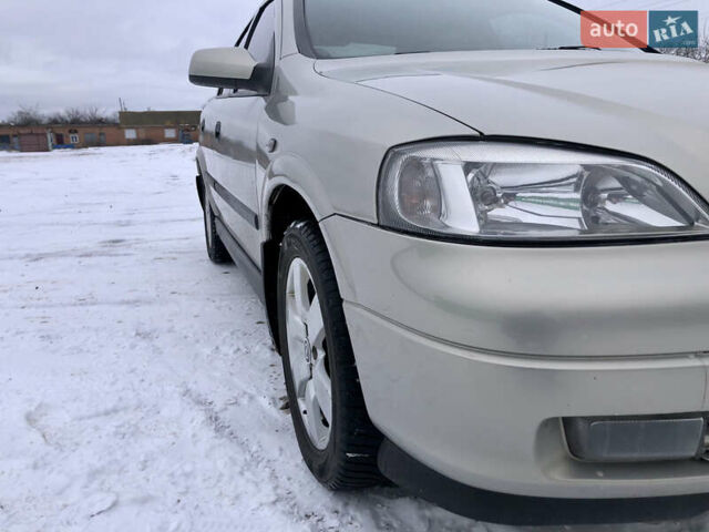 Сірий Опель Астра, об'ємом двигуна 1.6 л та пробігом 176 тис. км за 3499 $, фото 9 на Automoto.ua