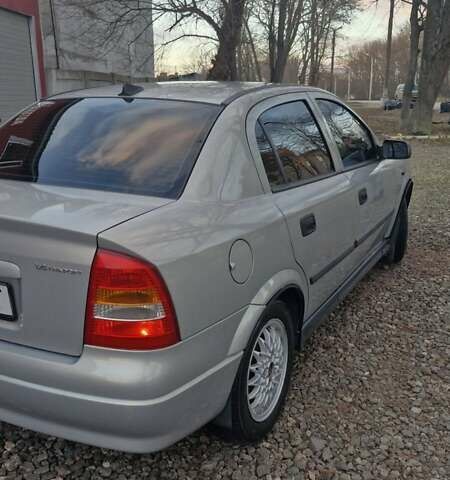 Сірий Опель Астра, об'ємом двигуна 1.4 л та пробігом 234 тис. км за 3100 $, фото 2 на Automoto.ua