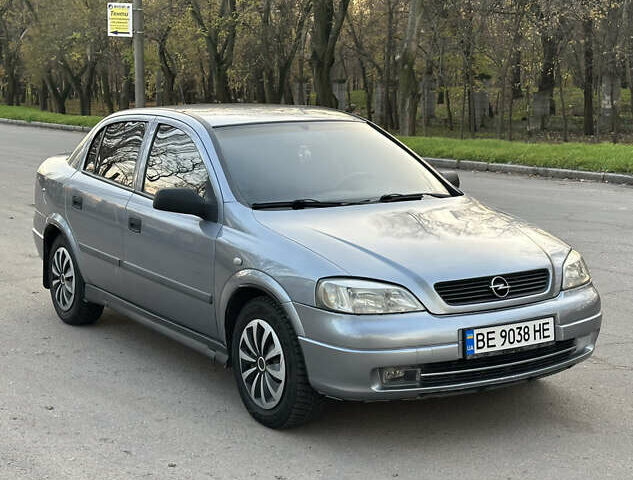 Сірий Опель Астра, об'ємом двигуна 1.6 л та пробігом 250 тис. км за 3600 $, фото 4 на Automoto.ua
