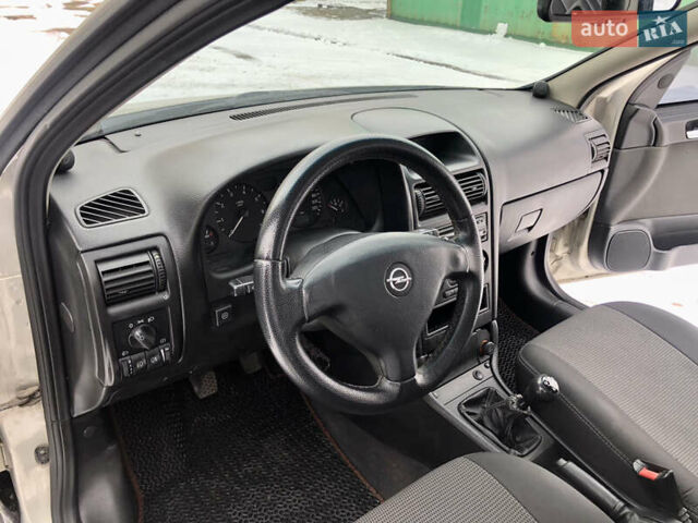 Сірий Опель Астра, об'ємом двигуна 1.6 л та пробігом 176 тис. км за 3499 $, фото 24 на Automoto.ua
