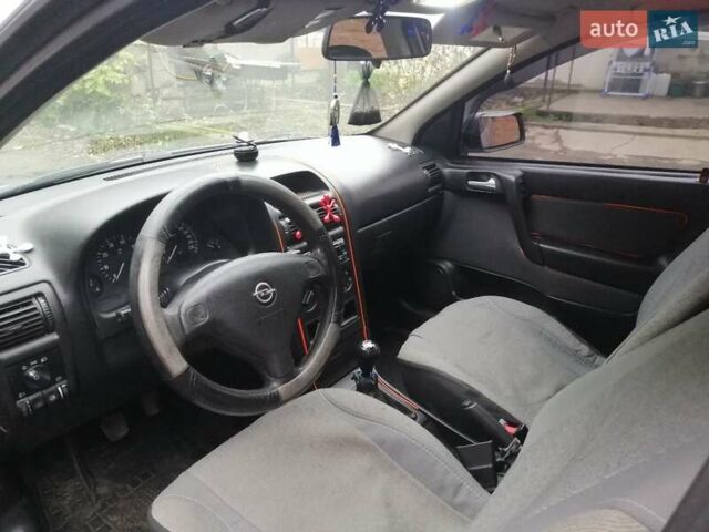 Серый Опель Астра, объемом двигателя 1.6 л и пробегом 202 тыс. км за 3300 $, фото 6 на Automoto.ua