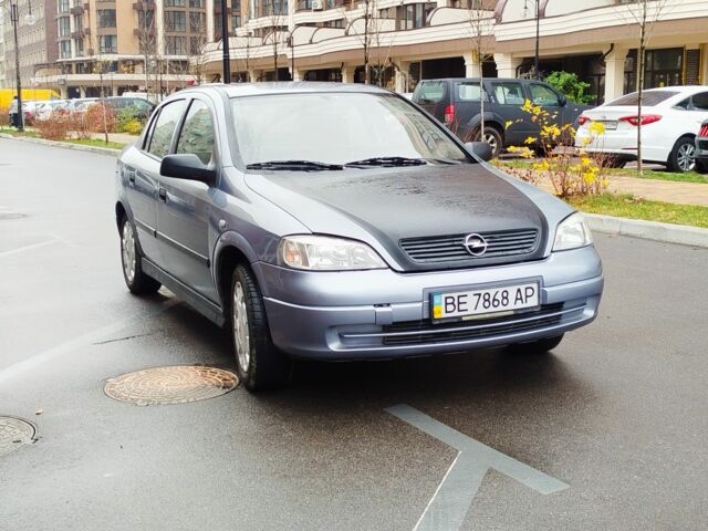 Сірий Опель Астра, об'ємом двигуна 1.4 л та пробігом 136 тис. км за 3000 $, фото 6 на Automoto.ua