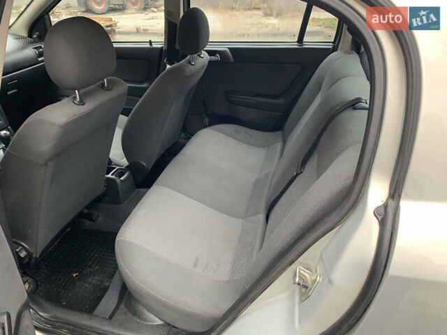 Серый Опель Астра, объемом двигателя 1.4 л и пробегом 216 тыс. км за 2650 $, фото 10 на Automoto.ua