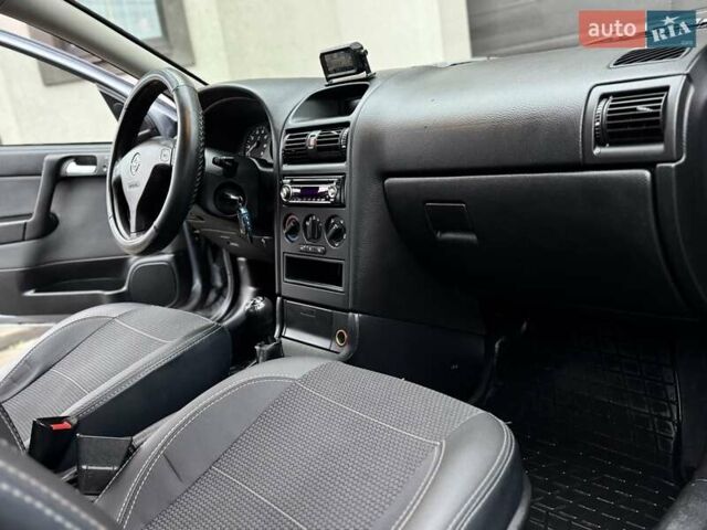 Сірий Опель Астра, об'ємом двигуна 1.6 л та пробігом 141 тис. км за 4950 $, фото 28 на Automoto.ua