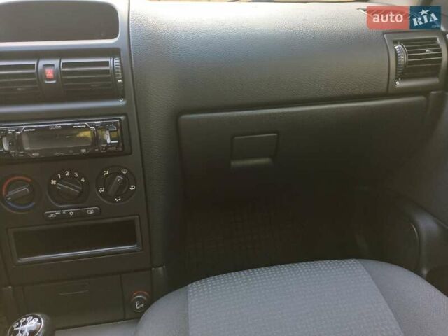 Серый Опель Астра, объемом двигателя 1.6 л и пробегом 59 тыс. км за 6999 $, фото 16 на Automoto.ua