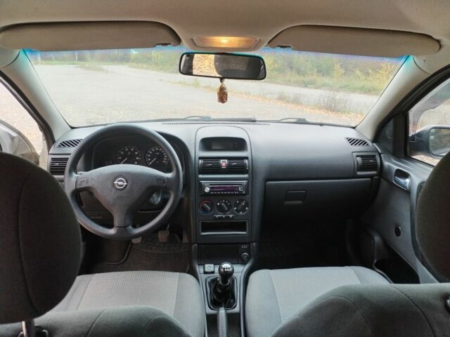 Опель Астра 2007 в Кривом Роге на Automoto.ua Серый Опель Астра, объемом двигателя 1.4 л и пробегом 232 тыс. км за 3500 $, фото 4 на Automoto.ua