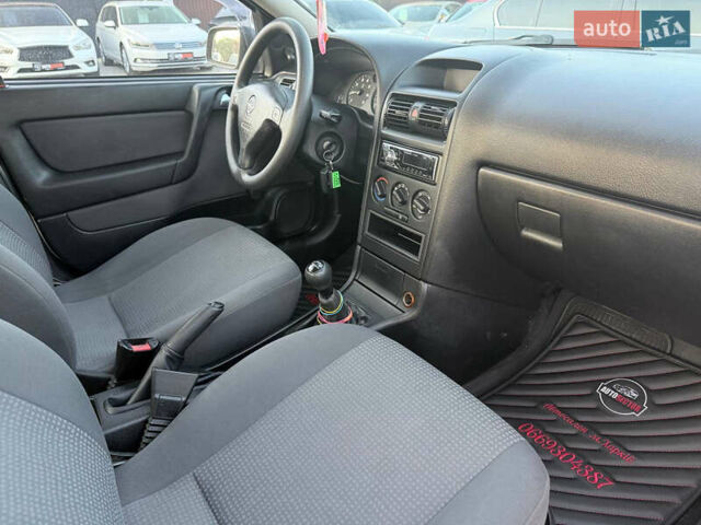 Сірий Опель Астра, об'ємом двигуна 1.4 л та пробігом 235 тис. км за 4400 $, фото 14 на Automoto.ua