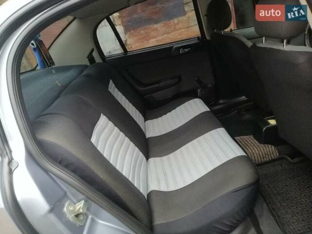 Серый Опель Астра, объемом двигателя 1.6 л и пробегом 202 тыс. км за 3300 $, фото 2 на Automoto.ua