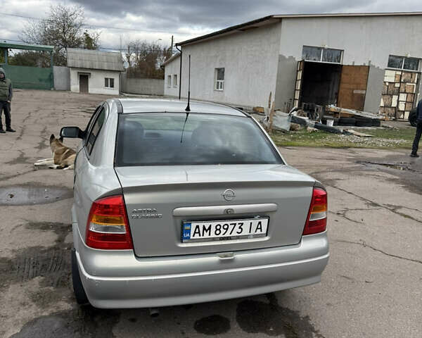 Опель Астра 2007 в Житомире на Automoto.ua Серый Опель Астра, объемом двигателя 1.39 л и пробегом 169 тыс. км за 3800 $, фото 3 на Automoto.ua