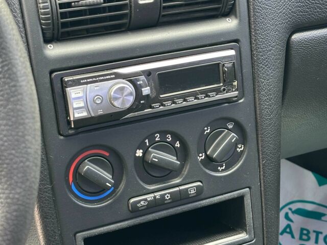 Серый Опель Астра, объемом двигателя 1.6 л и пробегом 283 тыс. км за 4000 $, фото 10 на Automoto.ua