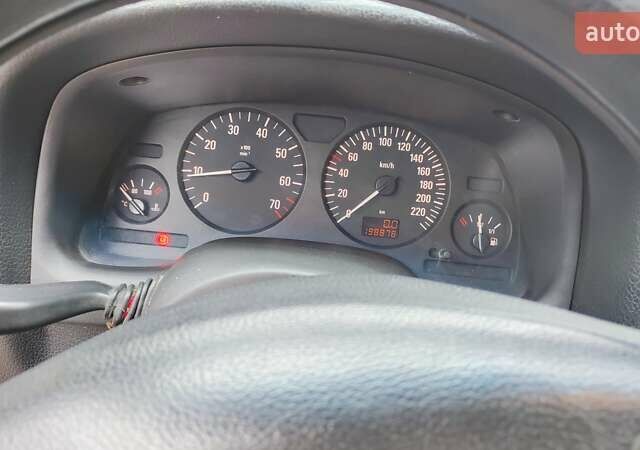 Серый Опель Астра, объемом двигателя 1.6 л и пробегом 198 тыс. км за 4600 $, фото 4 на Automoto.ua