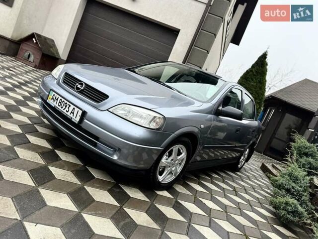 Сірий Опель Астра, об'ємом двигуна 1.6 л та пробігом 141 тис. км за 4950 $, фото 2 на Automoto.ua
