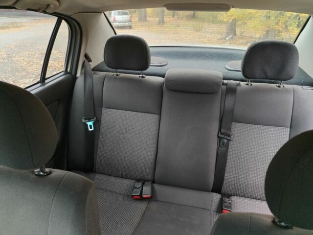 Опель Астра 2007 в Кривом Роге на Automoto.ua Серый Опель Астра, объемом двигателя 1.4 л и пробегом 232 тыс. км за 3500 $, фото 5 на Automoto.ua