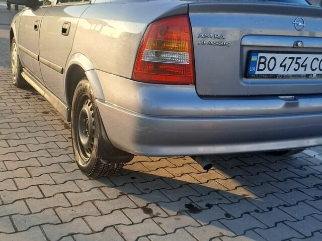 Серый Опель Астра, объемом двигателя 1.4 л и пробегом 173 тыс. км за 2900 $, фото 5 на Automoto.ua