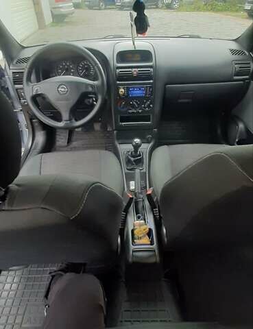 Сірий Опель Астра, об'ємом двигуна 1.6 л та пробігом 200 тис. км за 3600 $, фото 13 на Automoto.ua