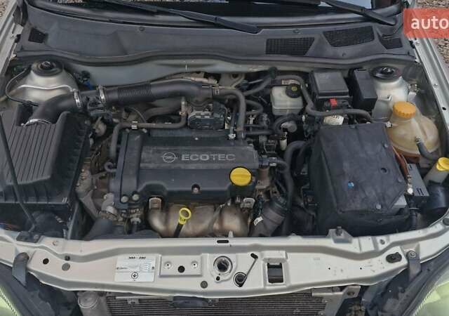 Сірий Опель Астра, об'ємом двигуна 1.4 л та пробігом 234 тис. км за 3100 $, фото 8 на Automoto.ua