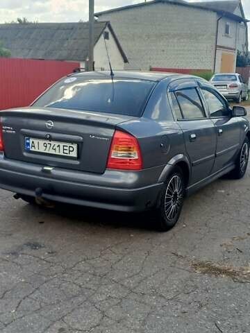 Сірий Опель Астра, об'ємом двигуна 1.4 л та пробігом 300 тис. км за 3100 $, фото 1 на Automoto.ua