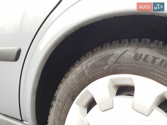 Сірий Опель Астра, об'ємом двигуна 1.4 л та пробігом 136 тис. км за 3000 $, фото 13 на Automoto.ua