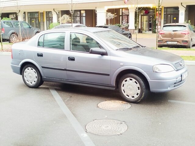 Сірий Опель Астра, об'ємом двигуна 1.4 л та пробігом 136 тис. км за 3000 $, фото 5 на Automoto.ua