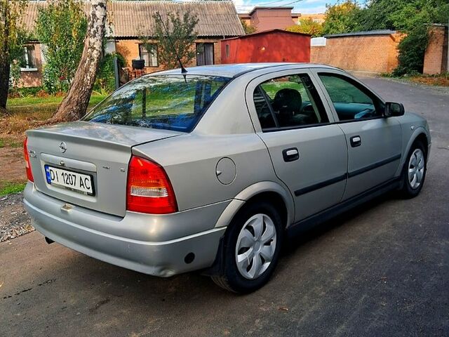 Сірий Опель Астра, об'ємом двигуна 1.6 л та пробігом 277 тис. км за 3199 $, фото 3 на Automoto.ua