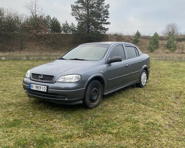 Серый Опель Астра, объемом двигателя 1.4 л и пробегом 270 тыс. км за 3500 $, фото 1 на Automoto.ua
