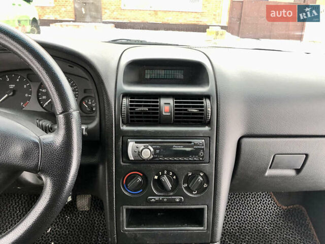 Сірий Опель Астра, об'ємом двигуна 1.6 л та пробігом 176 тис. км за 3499 $, фото 25 на Automoto.ua