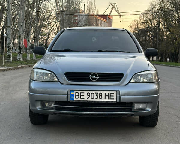Сірий Опель Астра, об'ємом двигуна 1.6 л та пробігом 250 тис. км за 3600 $, фото 3 на Automoto.ua