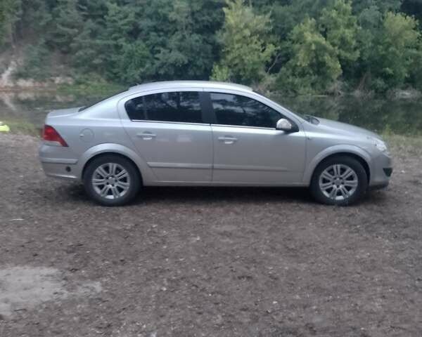 Сірий Опель Астра, об'ємом двигуна 1.6 л та пробігом 208 тис. км за 4900 $, фото 2 на Automoto.ua