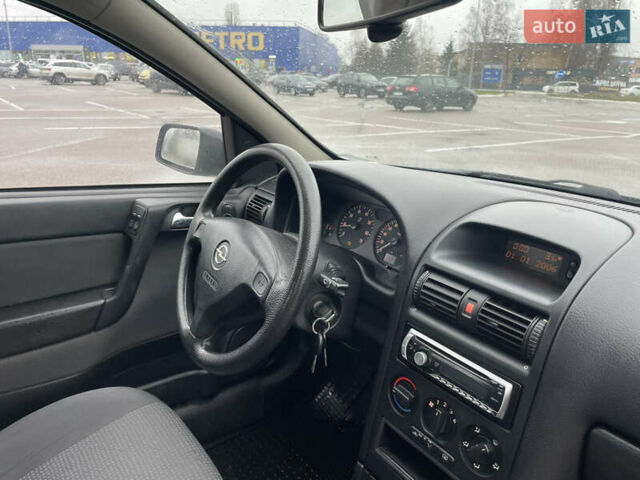 Сірий Опель Астра, об'ємом двигуна 1.6 л та пробігом 256 тис. км за 4150 $, фото 7 на Automoto.ua
