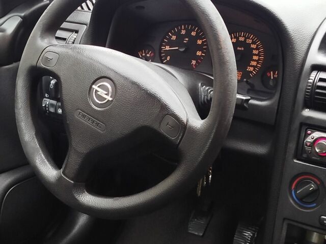 Сірий Опель Астра, об'ємом двигуна 1.4 л та пробігом 136 тис. км за 3000 $, фото 12 на Automoto.ua