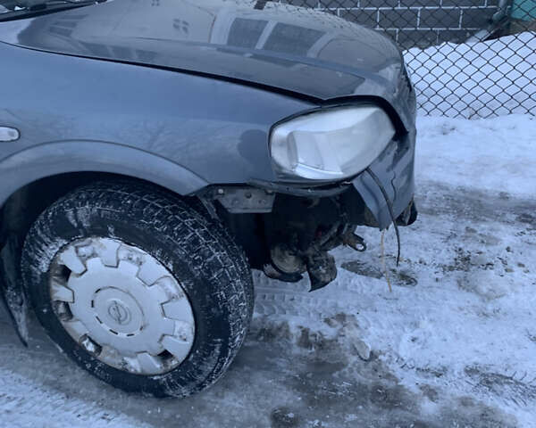 Сірий Опель Астра, об'ємом двигуна 1.39 л та пробігом 250 тис. км за 2200 $, фото 4 на Automoto.ua