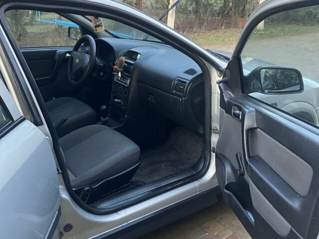 Сірий Опель Астра, об'ємом двигуна 1.4 л та пробігом 222 тис. км за 3100 $, фото 4 на Automoto.ua