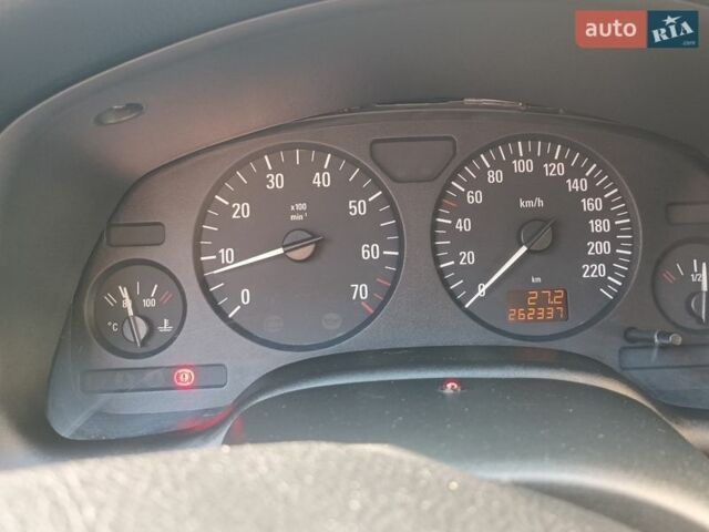 Серый Опель Астра, объемом двигателя 1.4 л и пробегом 263 тыс. км за 4000 $, фото 1 на Automoto.ua