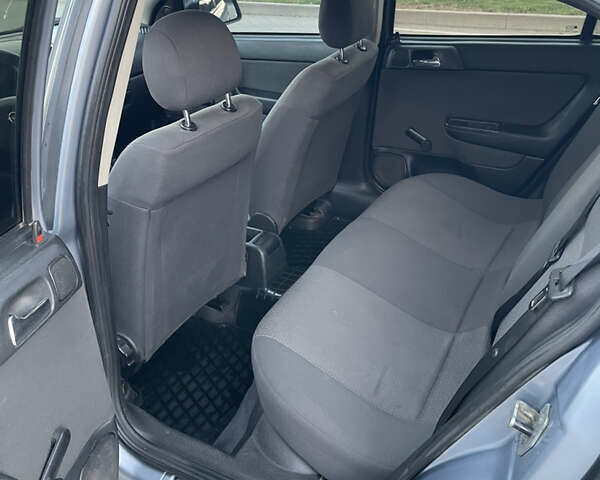 Серый Опель Астра, объемом двигателя 1.4 л и пробегом 293 тыс. км за 3600 $, фото 7 на Automoto.ua