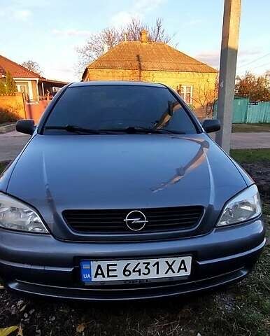 Серый Опель Астра, объемом двигателя 1.4 л и пробегом 285 тыс. км за 4200 $, фото 3 на Automoto.ua