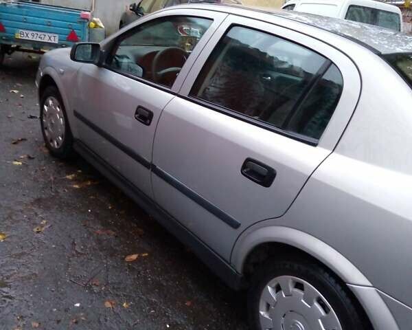 Серый Опель Астра, объемом двигателя 1.4 л и пробегом 119 тыс. км за 5000 $, фото 3 на Automoto.ua