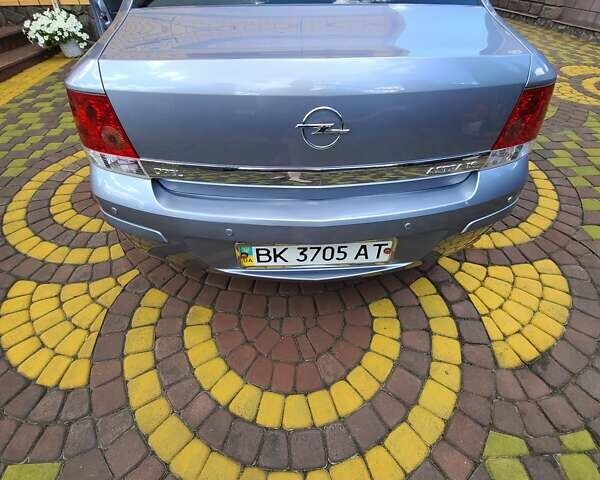 Серый Опель Астра, объемом двигателя 1.6 л и пробегом 30 тыс. км за 7200 $, фото 10 на Automoto.ua