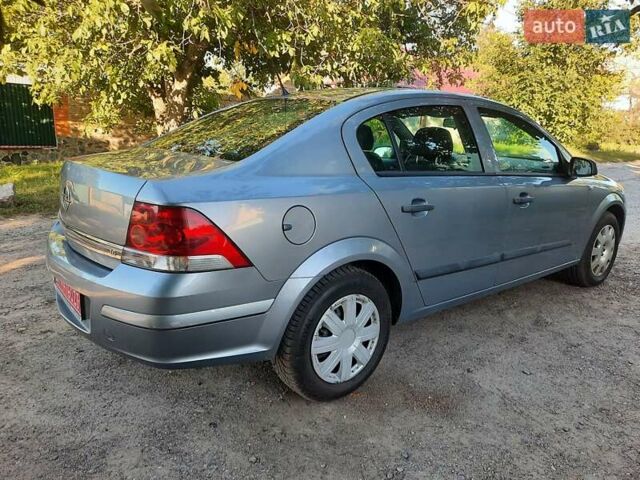 Серый Опель Астра, объемом двигателя 1.6 л и пробегом 117 тыс. км за 5550 $, фото 22 на Automoto.ua