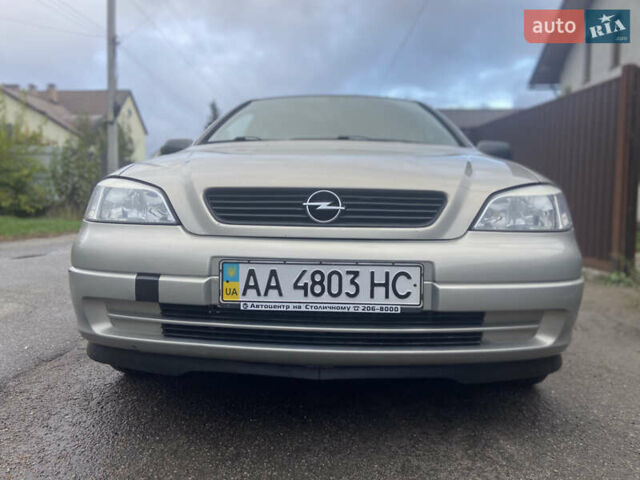 Серый Опель Астра, объемом двигателя 1.4 л и пробегом 104 тыс. км за 3900 $, фото 21 на Automoto.ua