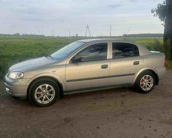 Сірий Опель Астра, об'ємом двигуна 1.6 л та пробігом 75 тис. км за 5000 $, фото 5 на Automoto.ua