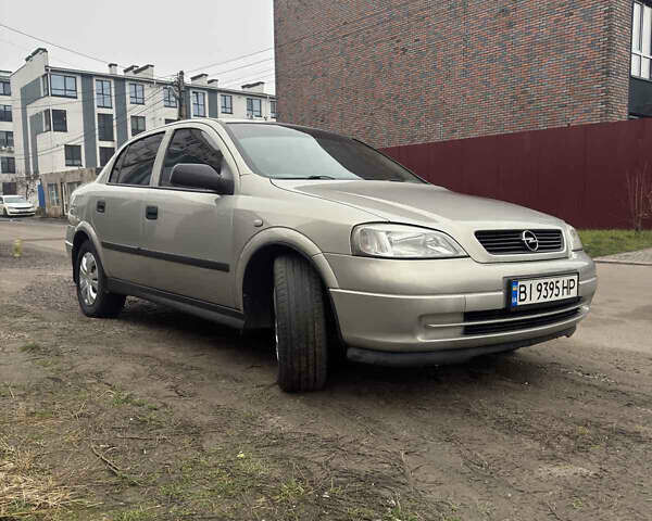 Сірий Опель Астра, об'ємом двигуна 1.4 л та пробігом 218 тис. км за 4000 $, фото 17 на Automoto.ua