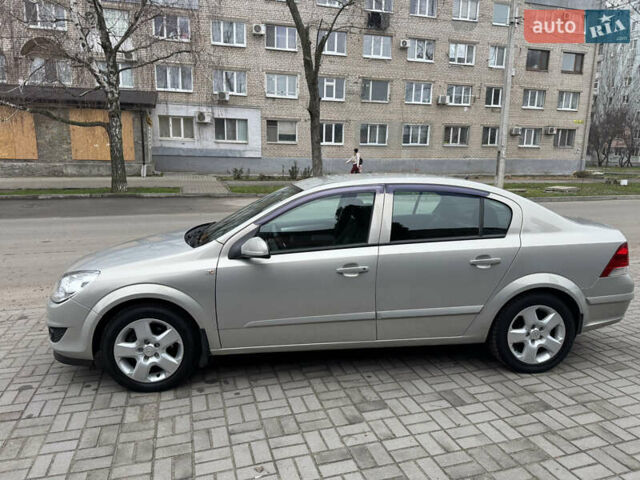 Сірий Опель Астра, об'ємом двигуна 1.6 л та пробігом 152 тис. км за 6000 $, фото 6 на Automoto.ua